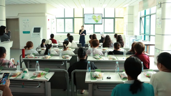 жĸͬ|ԺĸH(ji)}ӈAMek!