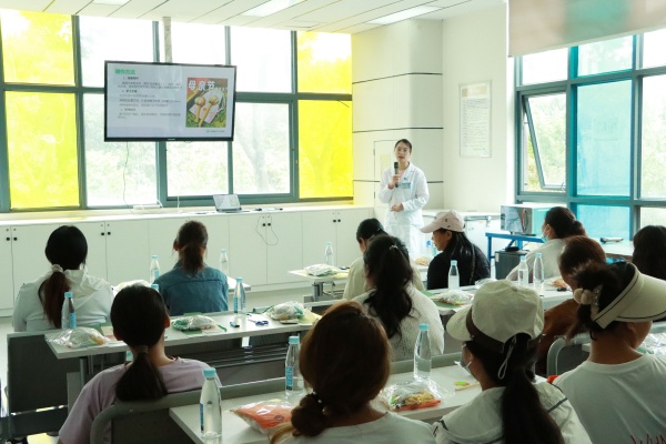 жĸͬ|ԺĸH(ji)}ӈAMek!